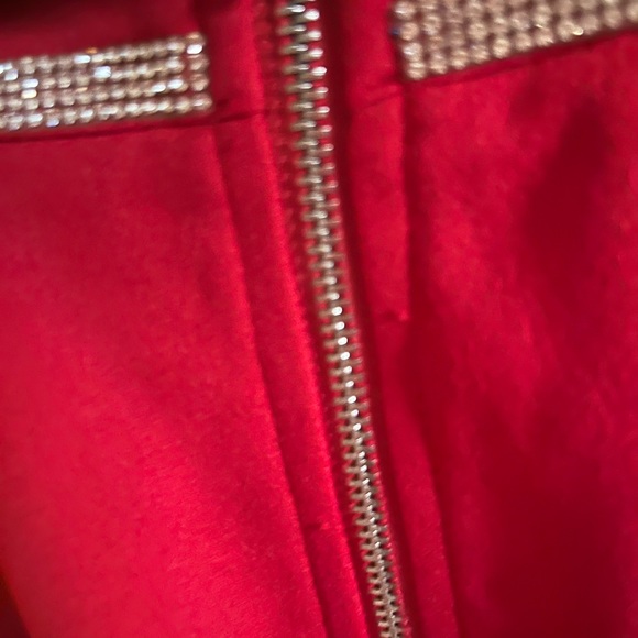 Elegant midi skirt size small - Picture 4 of 7